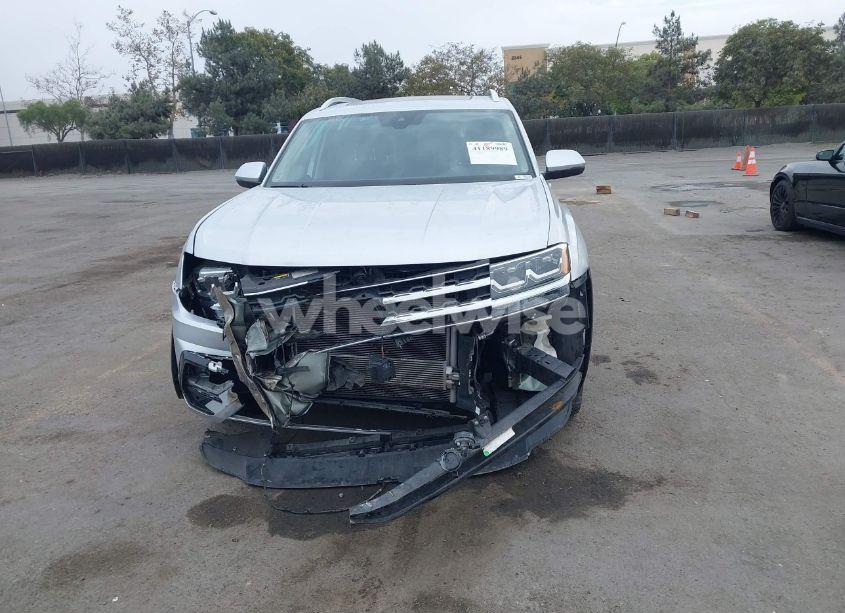 Photo 12 of 2019 Volkswagen Atlas 3.6L V6 SEL R-LINE (VIN 1V2RR2CA9KC616521)