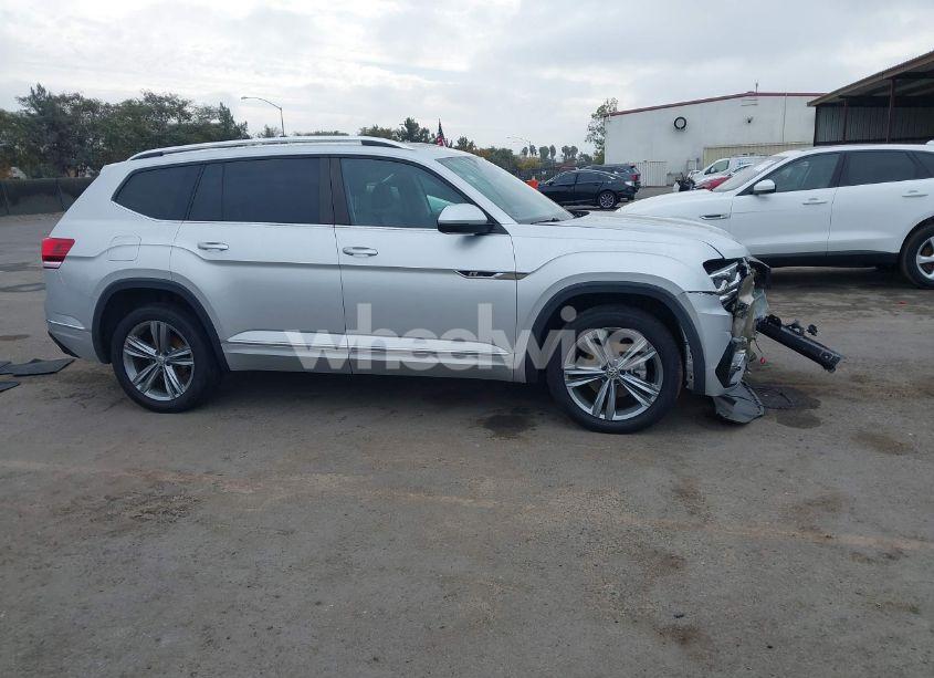 Photo 13 of 2019 Volkswagen Atlas 3.6L V6 SEL R-LINE (VIN 1V2RR2CA9KC616521)