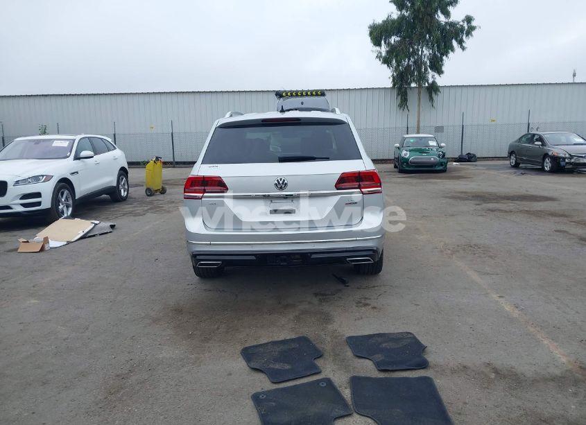 Photo 16 of 2019 Volkswagen Atlas 3.6L V6 SEL R-LINE (VIN 1V2RR2CA9KC616521)