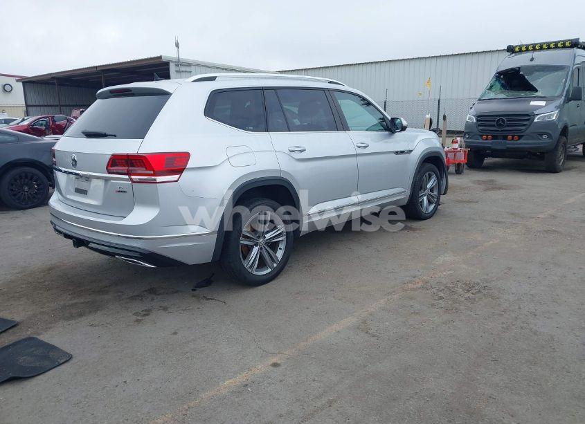 Photo 4 of 2019 Volkswagen Atlas 3.6L V6 SEL R-LINE (VIN 1V2RR2CA9KC616521)