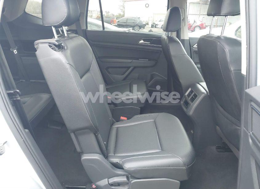 Photo 8 of 2019 Volkswagen Atlas 3.6L V6 SEL R-LINE (VIN 1V2RR2CA9KC616521)