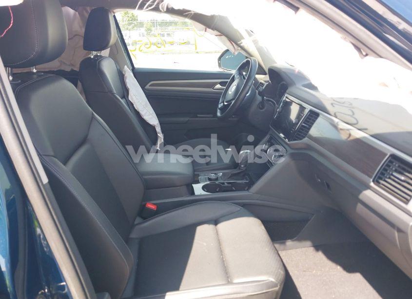 Photo 5 of 2019 Volkswagen Atlas 3.6L V6 SEL R-LINE (VIN 1V2RR2CAXKC600831)