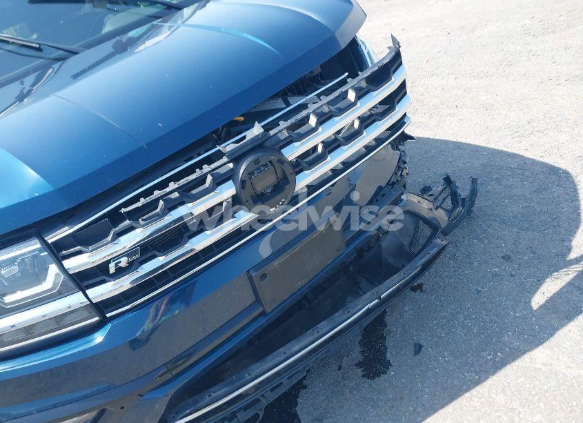 Photo 6 of 2019 Volkswagen Atlas 3.6L V6 SEL R-LINE (VIN 1V2RR2CAXKC600831)