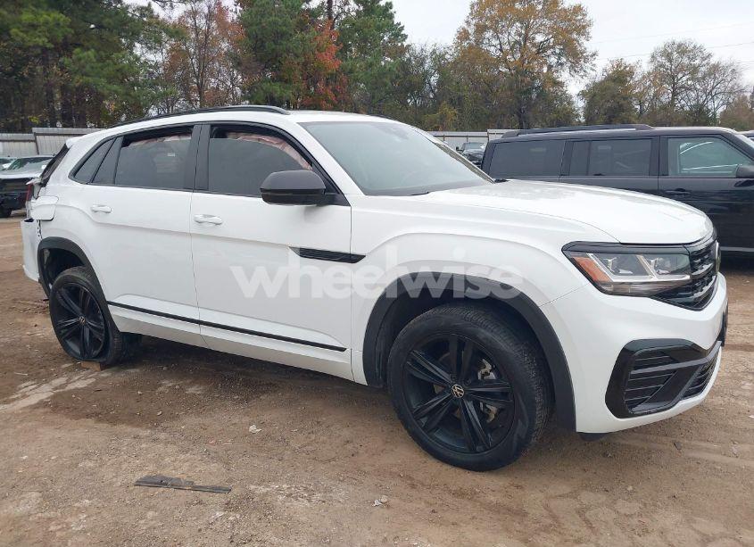 2022 Volkswagen Atlas CROSS SPORT 2.0T SEL R-LINE (VIN 1V2SC2CA7NC201527) main photo