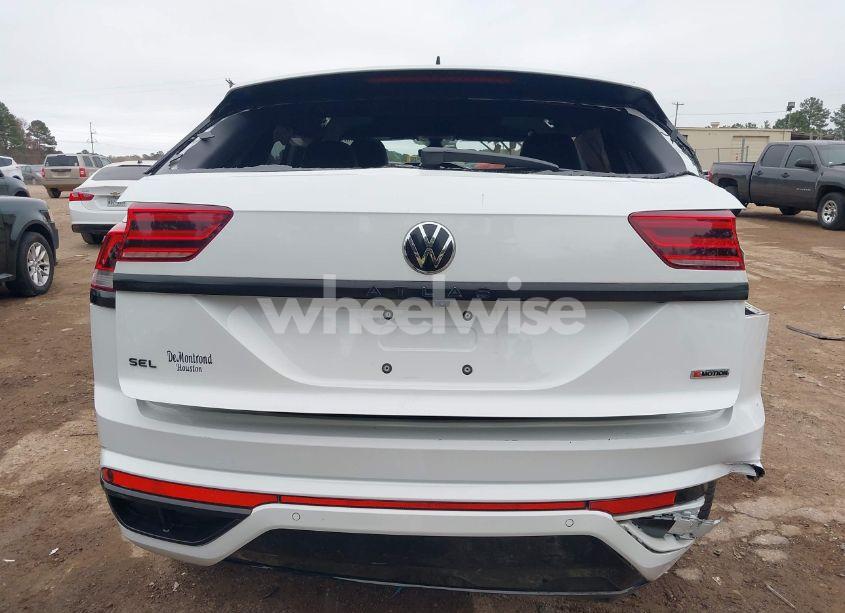Photo 18 of 2022 Volkswagen Atlas CROSS SPORT 2.0T SEL R-LINE (VIN 1V2SC2CA7NC201527)