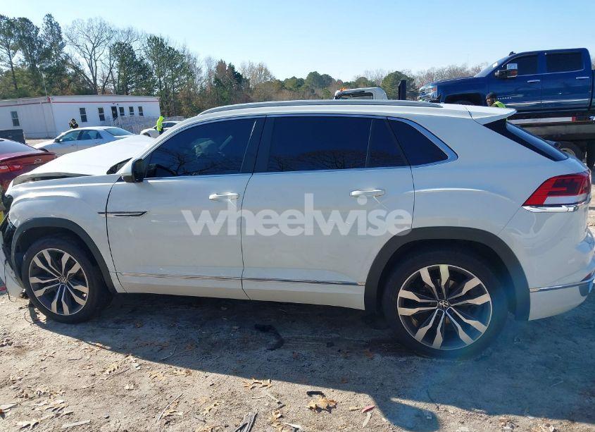 Photo 14 of 2021 Volkswagen Atlas CROSS SPORT 3.6L V6 SEL/3.6L V6 SEL R-LINE (VIN 1V2SE2CA8MC236344)