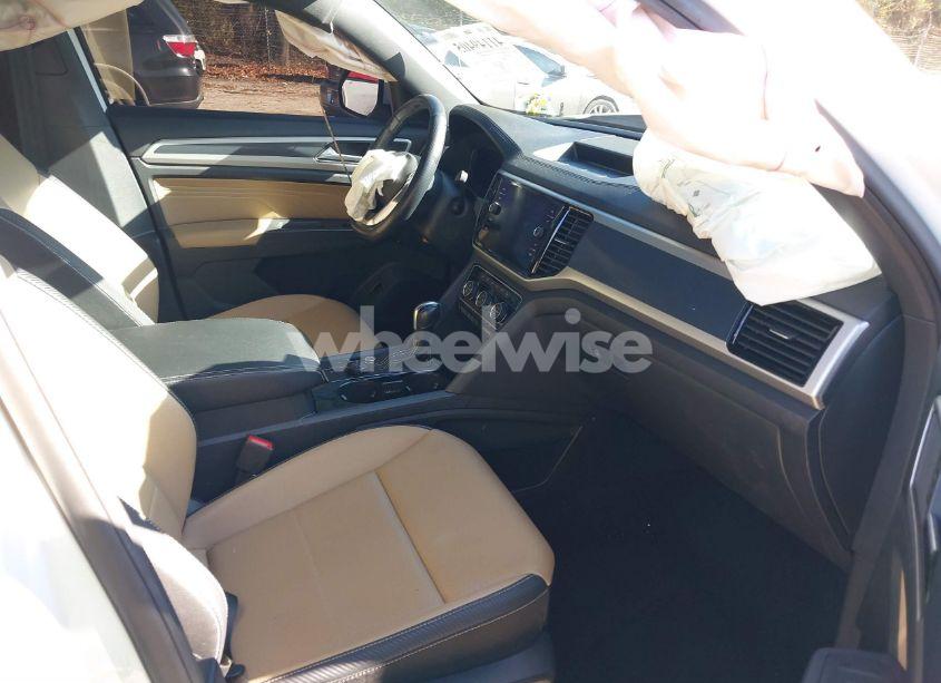 Photo 5 of 2021 Volkswagen Atlas CROSS SPORT 3.6L V6 SEL/3.6L V6 SEL R-LINE (VIN 1V2SE2CA8MC236344)