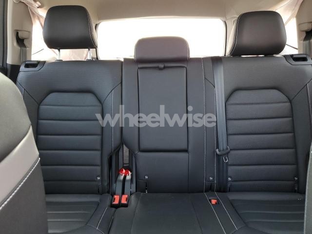 Photo 2 of 2023 VOLKSWAGEN ATLAS SEL R-LINE N/A (VIN 1V2SR2CA3PC540190)