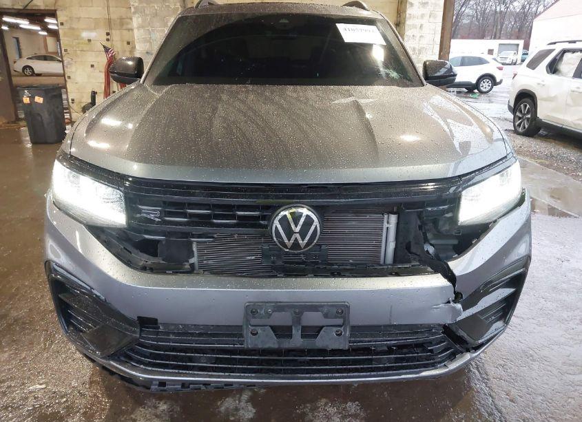 Photo 6 of 2023 Volkswagen Atlas 3.6L V6 SEL R-LINE BLACK (VIN 1V2SR2CA9PC513611)