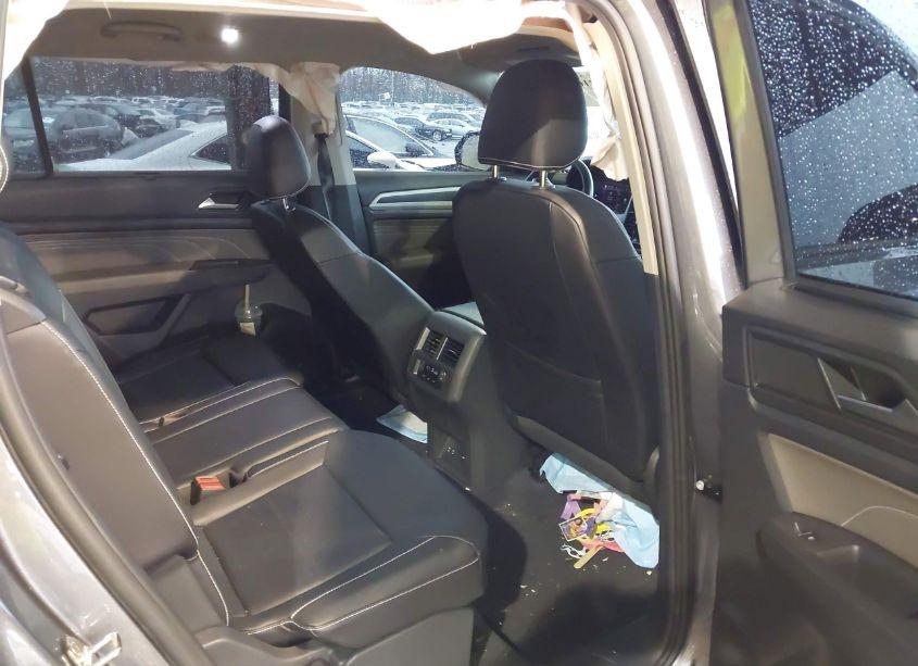 Photo 8 of 2023 Volkswagen Atlas 3.6L V6 SEL R-LINE BLACK (VIN 1V2SR2CA9PC513611)