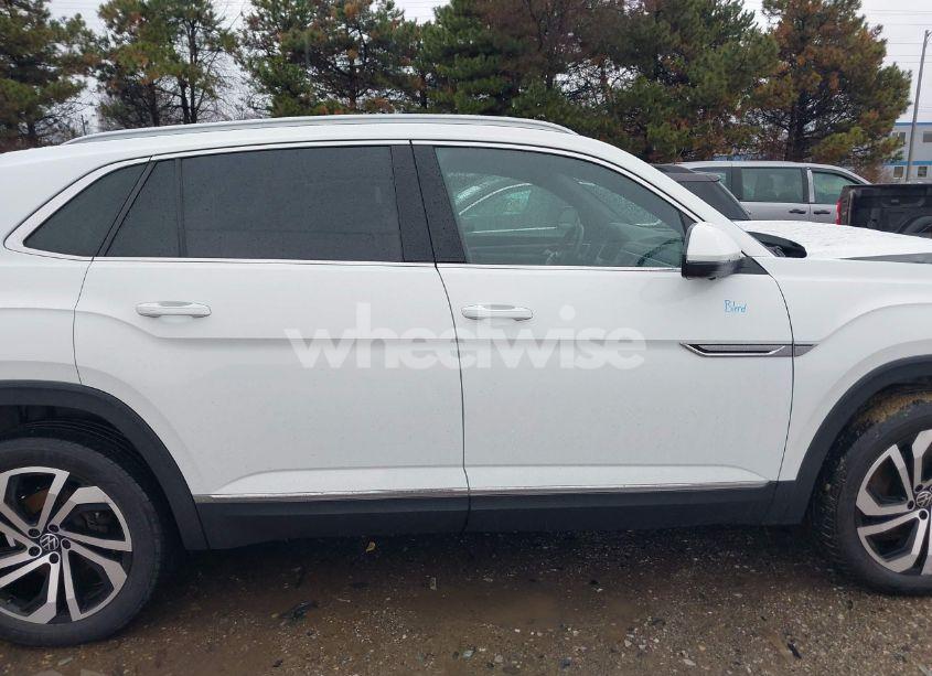 Photo 14 of 2021 Volkswagen Atlas CROSS SPORT 2.0T SEL PREMIUM (VIN 1V2TC2CAXMC214243)