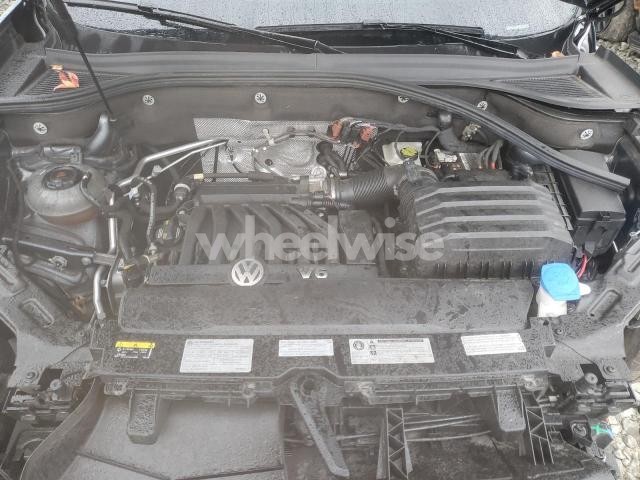 Photo 3 of 2020 VOLKSWAGEN ATLAS CROSS SPORT SEL PREMIUM R-LINE (VIN 1V2TE2CA1LC217024)