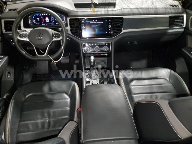 Photo 2 of 2021 VOLKSWAGEN ATLAS CROSS SPORT SEL PREMIUM (VIN 1V2TE2CA2MC233444)