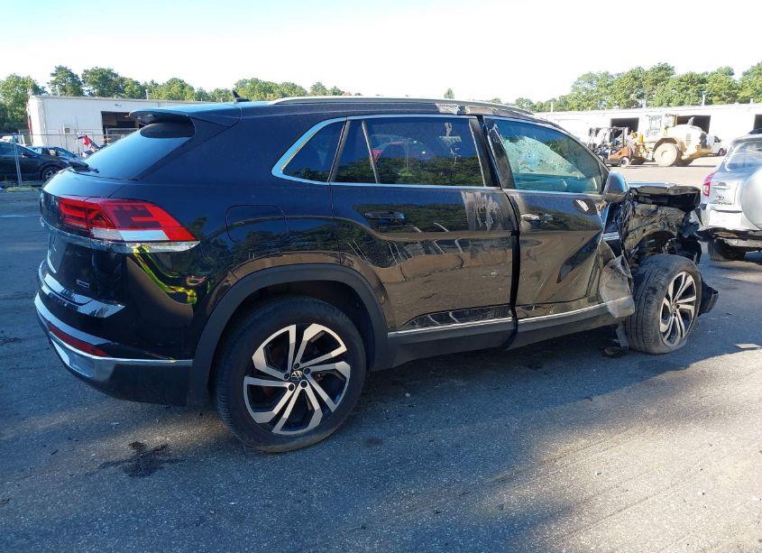 Photo 4 of 2021 Volkswagen Atlas CROSS SPORT 3.6L V6 SEL PREMIUM (VIN 1V2TE2CA4MC222302)