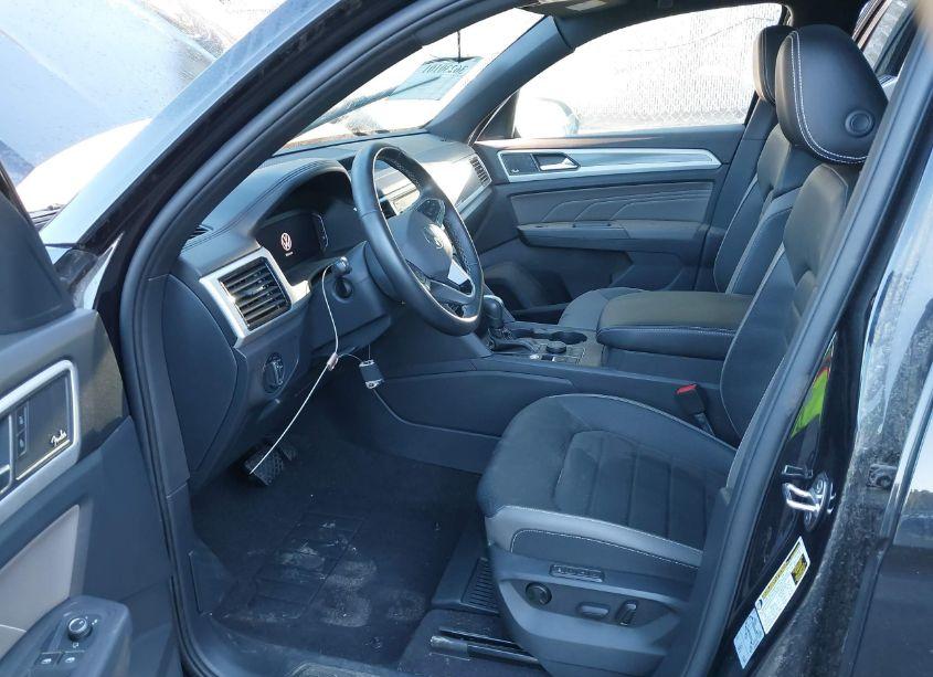 Photo 5 of 2021 Volkswagen Atlas CROSS SPORT 3.6L V6 SEL PREMIUM (VIN 1V2TE2CA4MC222302)