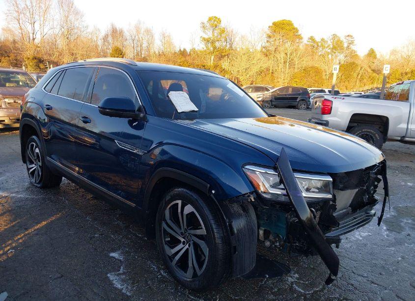 2021 Volkswagen Atlas CROSS SPORT 3.6L V6 SEL PREMIUM (VIN 1V2TE2CA4MC223644) main photo