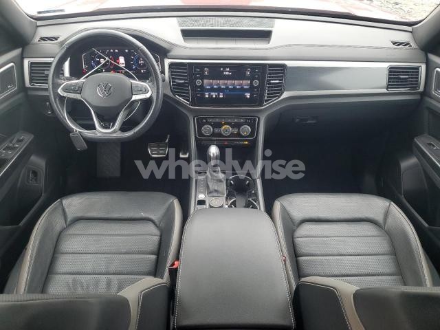 Photo 4 of 2020 VOLKSWAGEN ATLAS CROSS SPORT SEL PREMIUM R-LINE (VIN 1V2TE2CA5LC221240)