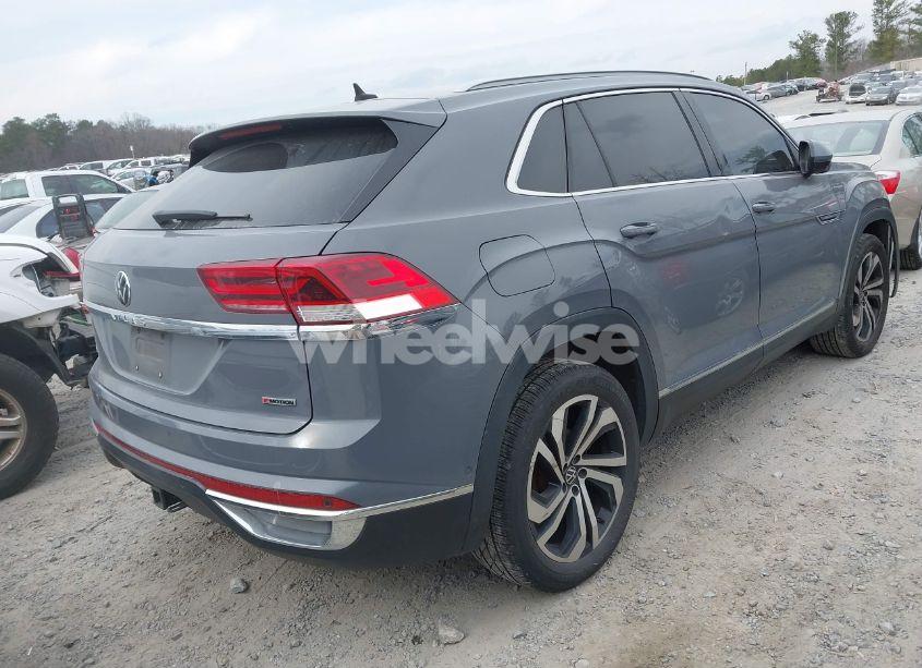 Photo 4 of 2021 Volkswagen Atlas CROSS SPORT 3.6L V6 SEL PREMIUM (VIN 1V2TE2CA7MC207972)