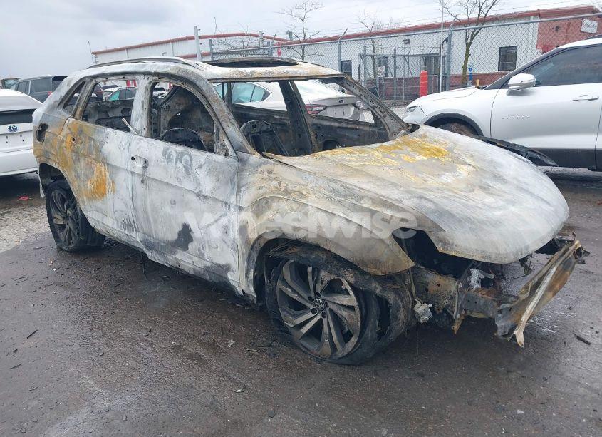 2021 Volkswagen Atlas CROSS SPORT 3.6L V6 SEL PREMIUM (VIN 1V2TE2CA8MC210489) main photo