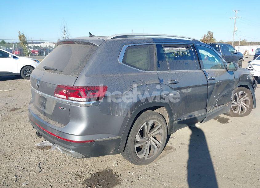Photo 4 of 2021 Volkswagen Atlas 3.6L V6 SEL PREMIUM (VIN 1V2TR2CA0MC511715)