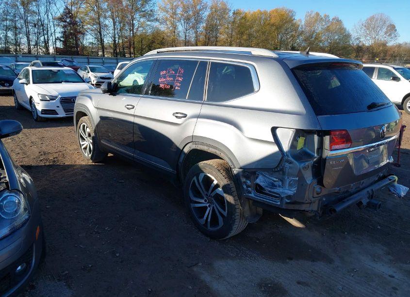 Photo 3 of 2021 Volkswagen Atlas 3.6L V6 SEL PREMIUM (VIN 1V2TR2CA1MC511013)