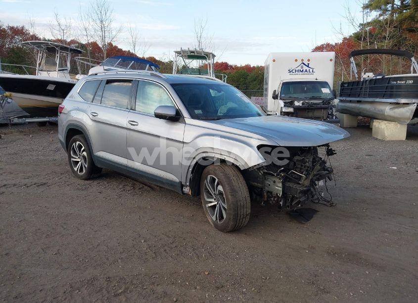 2021 Volkswagen Atlas 3.6L V6 SEL PREMIUM (VIN 1V2TR2CA1MC537532) main photo