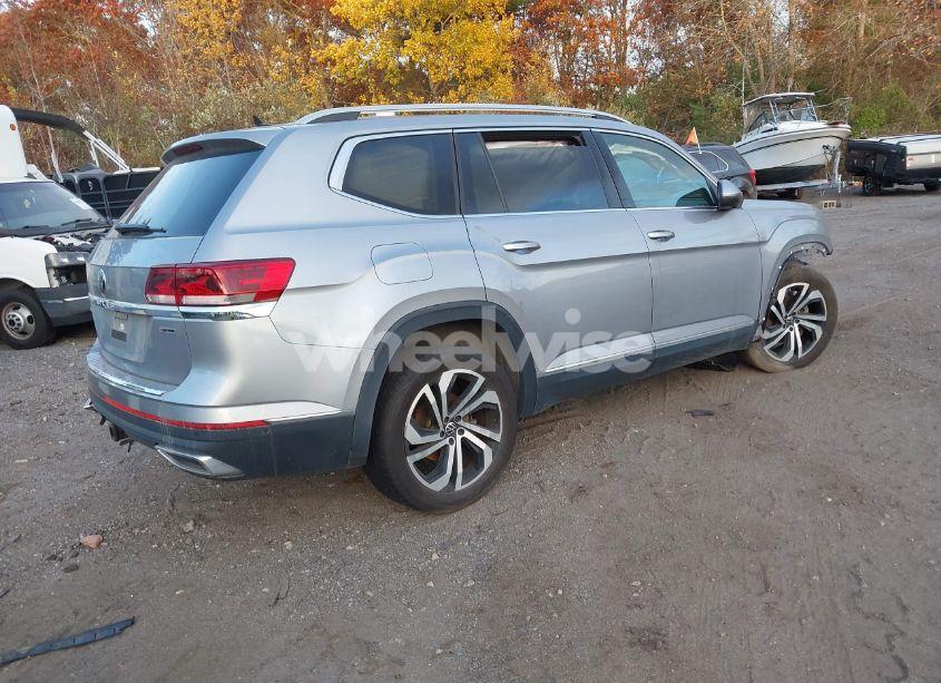 Photo 4 of 2021 Volkswagen Atlas 3.6L V6 SEL PREMIUM (VIN 1V2TR2CA1MC537532)