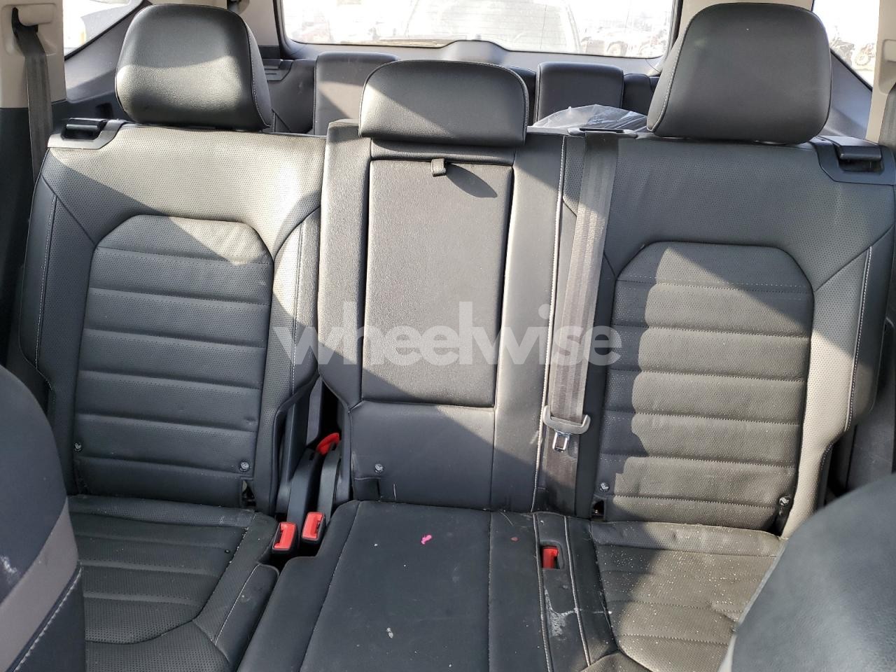 Photo 10 of 2021 VOLKSWAGEN ATLAS SEL PREMIUM (VIN 1V2TR2CA5MC515873)