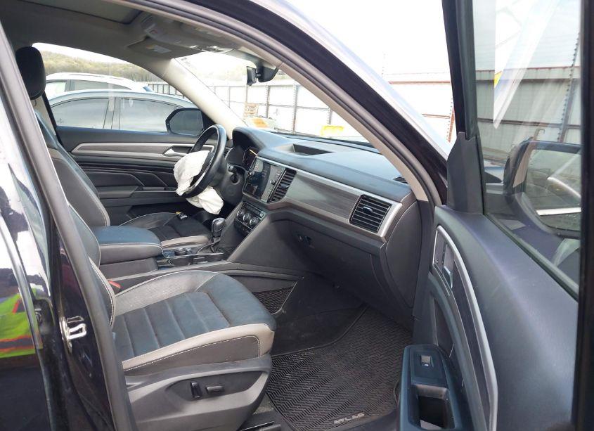 Photo 5 of 2021 Volkswagen Atlas 3.6L V6 SEL PREMIUM (VIN 1V2TR2CA6MC528874)