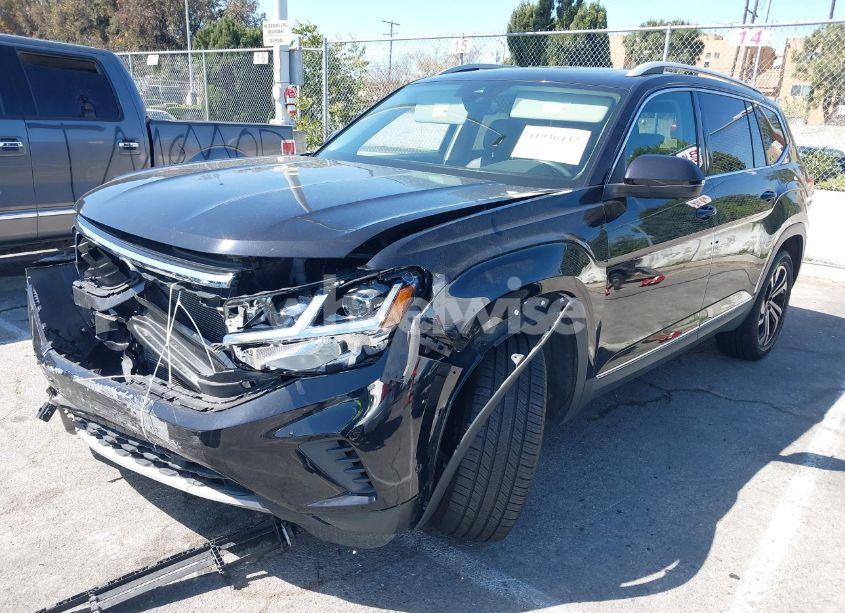 Photo 2 of 2021 Volkswagen Atlas 3.6L V6 SEL PREMIUM (VIN 1V2TR2CA8MC512367)