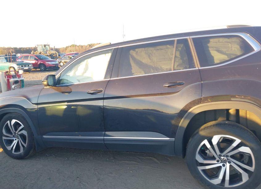 Photo 15 of 2021 Volkswagen Atlas 3.6L V6 SEL PREMIUM (VIN 1V2TR2CA8MC592494)