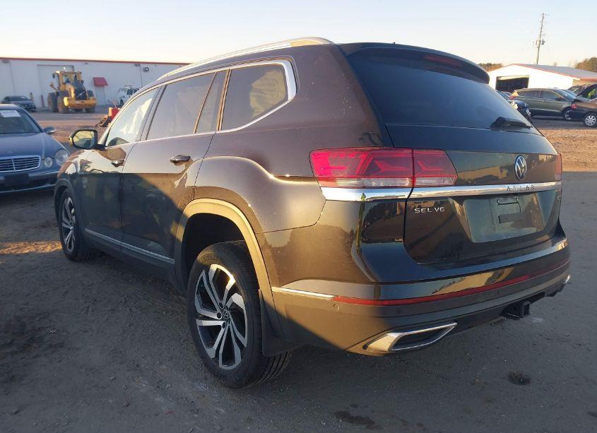 Photo 3 of 2021 Volkswagen Atlas 3.6L V6 SEL PREMIUM (VIN 1V2TR2CA8MC592494)