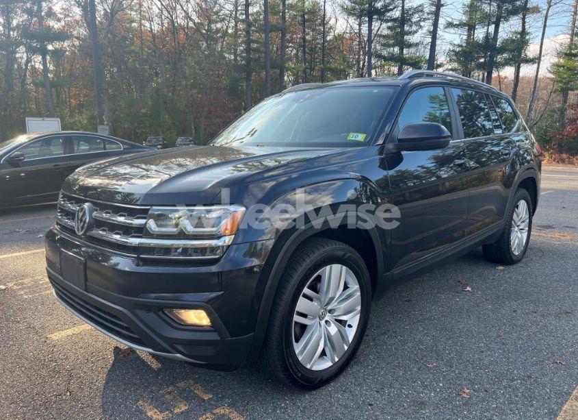 Photo 2 of 2019 Volkswagen Atlas 3.6L V6 SE W/TECHNOLOGY (VIN 1V2UR2CA0KC596573)
