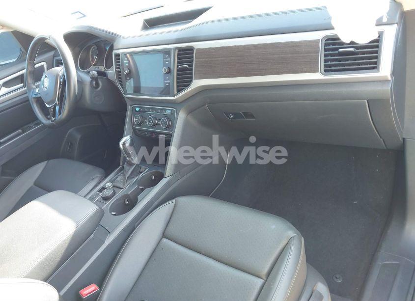 Photo 5 of 2019 Volkswagen Atlas 3.6L V6 SE W/TECHNOLOGY (VIN 1V2UR2CA1KC521994)