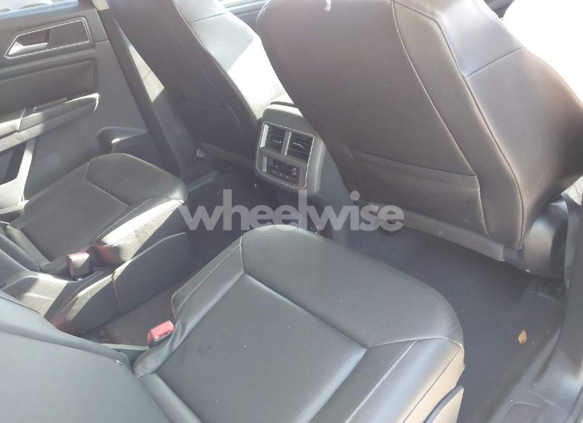 Photo 8 of 2019 Volkswagen Atlas 3.6L V6 SE W/TECHNOLOGY (VIN 1V2UR2CA1KC521994)