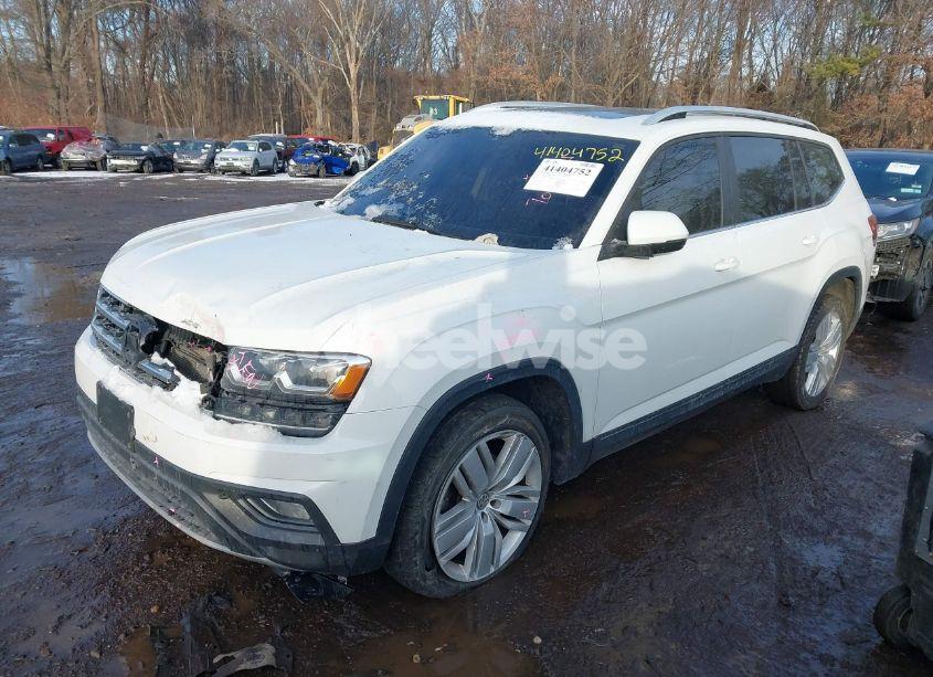 Photo 2 of 2019 Volkswagen Atlas 3.6L V6 SE W/TECHNOLOGY (VIN 1V2UR2CA3KC519518)