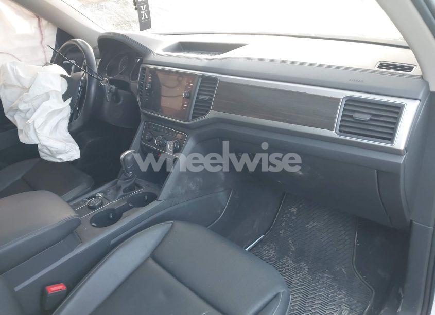 Photo 5 of 2019 Volkswagen Atlas 3.6L V6 SE W/TECHNOLOGY (VIN 1V2UR2CA3KC519518)