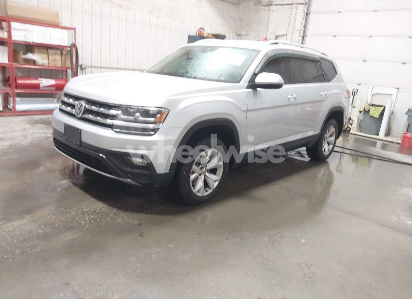 Photo 2 of 2019 Volkswagen Atlas 3.6L V6 SE W/TECHNOLOGY (VIN 1V2UR2CA3KC571571)