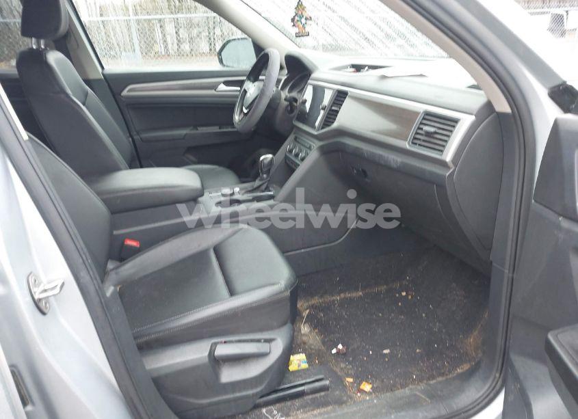 Photo 5 of 2019 Volkswagen Atlas 3.6L V6 SE W/TECHNOLOGY (VIN 1V2UR2CA4KC507331)