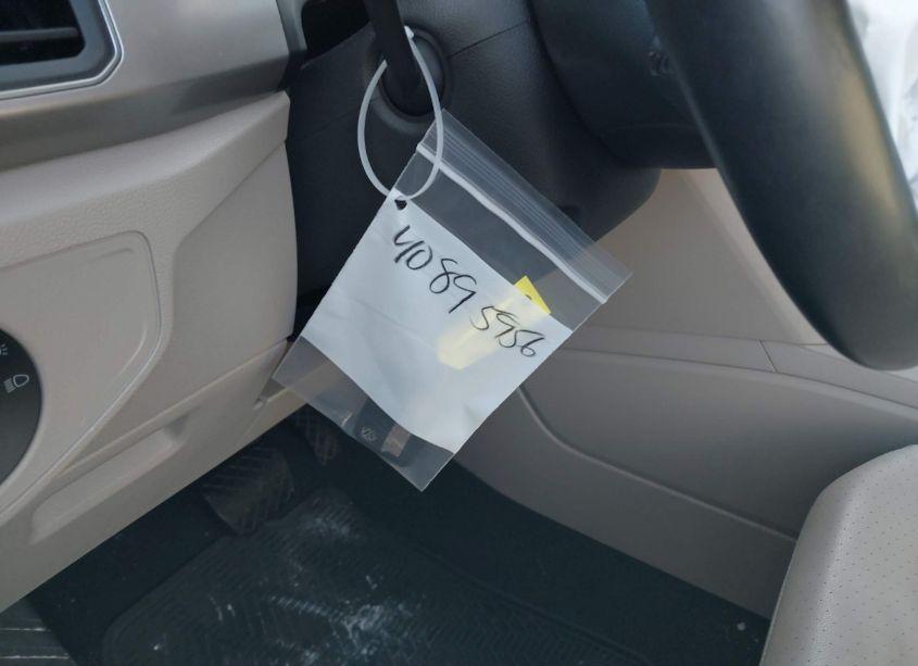 Photo 18 of 2019 Volkswagen Atlas 3.6L V6 SE W/TECHNOLOGY (VIN 1V2UR2CA4KC562619)