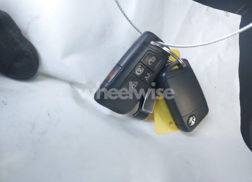 Photo 11 of 2019 Volkswagen Atlas 3.6L V6 SE W/TECHNOLOGY (VIN 1V2UR2CA6KC507704)