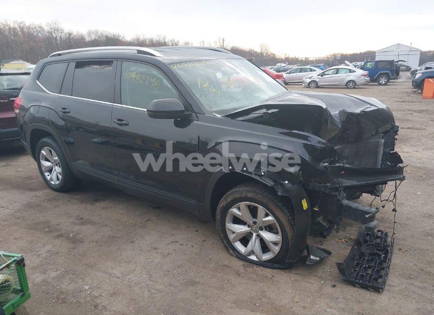 2019 Volkswagen Atlas 3.6L V6 SE W/TECHNOLOGY (VIN 1V2UR2CA7KC547130) main photo