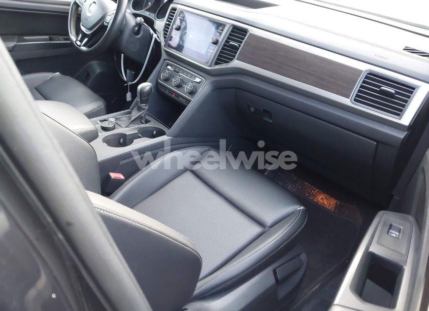 Photo 5 of 2019 Volkswagen Atlas 3.6L V6 SE W/TECHNOLOGY (VIN 1V2UR2CA9KC557352)