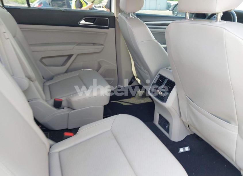 Photo 8 of 2019 Volkswagen Atlas 3.6L V6 SE W/TECHNOLOGY (VIN 1V2UR2CAXKC539779)