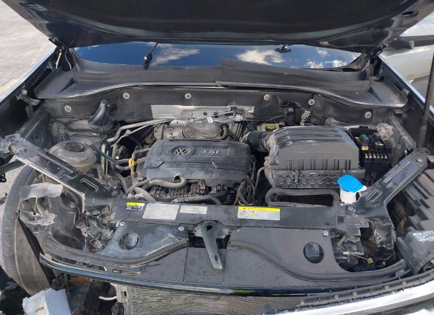 Photo 10 of 2021 Volkswagen Atlas CROSS SPORT 2.0T SE W/TECHNOLOGY (VIN 1V2WC2CA0MC228844)