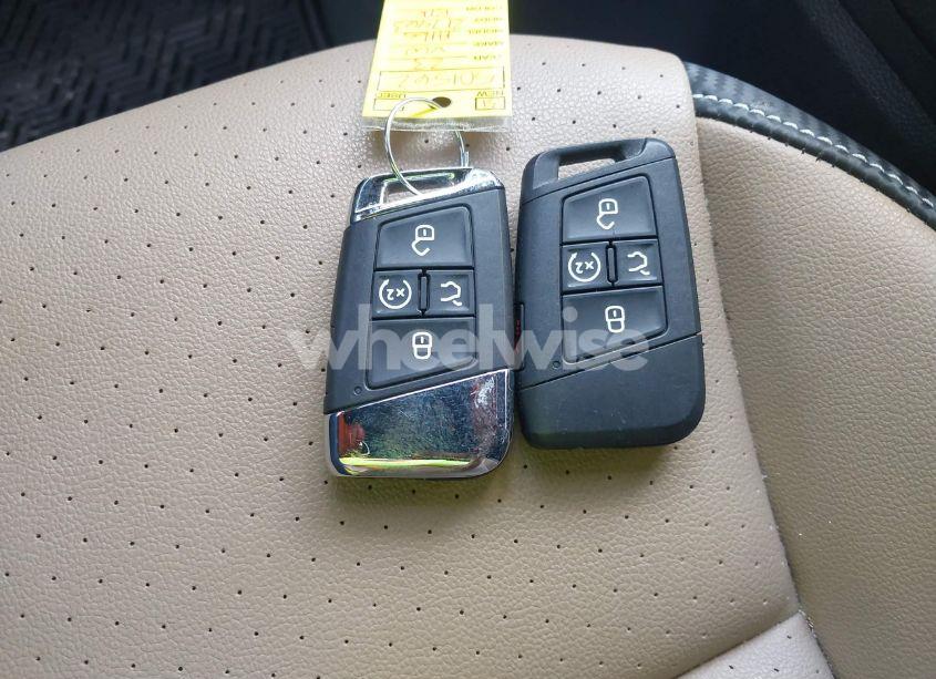 Photo 11 of 2023 Volkswagen Atlas CROSS SPORT 2.0T SE W/TECHNOLOGY (VIN 1V2WC2CA4PC217463)