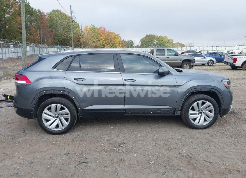 Photo 14 of 2023 Volkswagen Atlas CROSS SPORT 2.0T SE W/TECHNOLOGY (VIN 1V2WC2CA6PC227590)