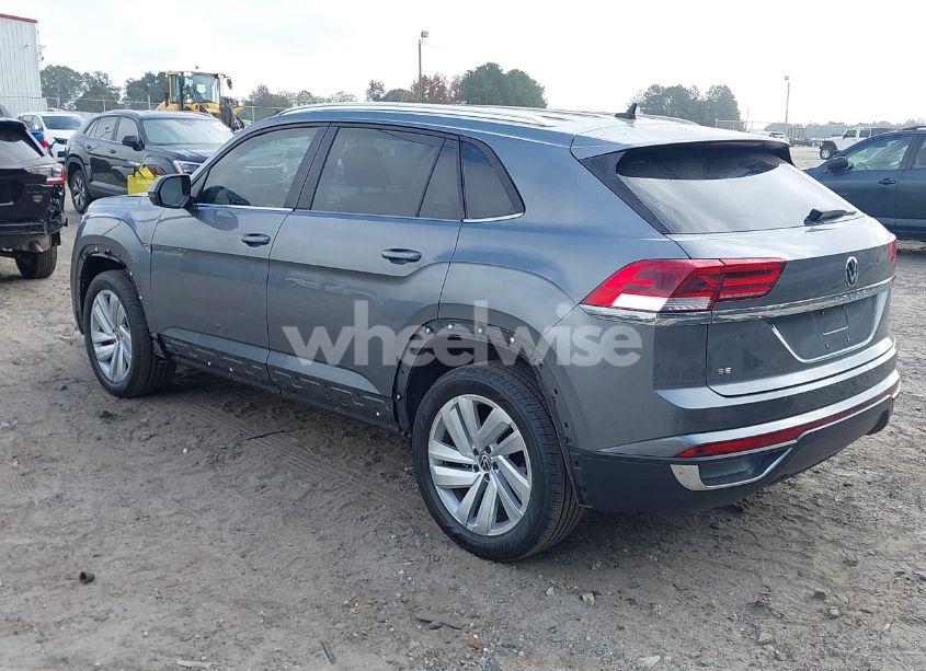 Photo 3 of 2023 Volkswagen Atlas CROSS SPORT 2.0T SE W/TECHNOLOGY (VIN 1V2WC2CA6PC227590)