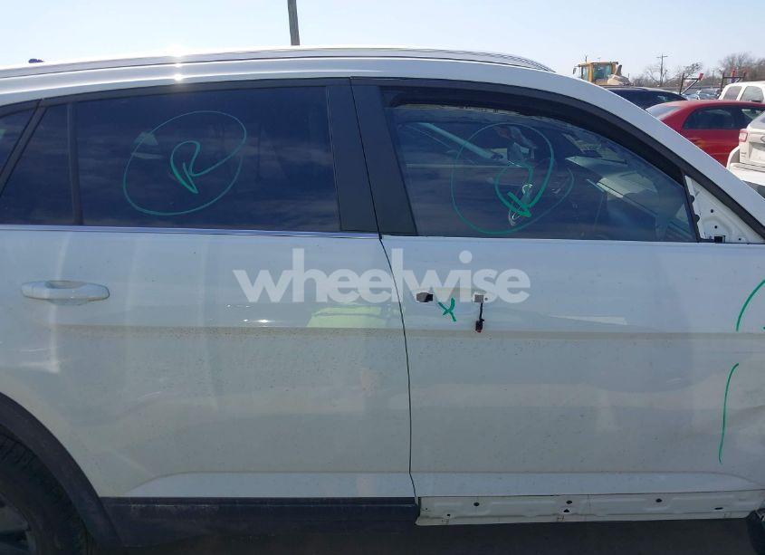 Photo 14 of 2024 Volkswagen Atlas CROSS SPORT 2.0T SE W/TECHNOLOGY (VIN 1V2WE2CA0RC245631)