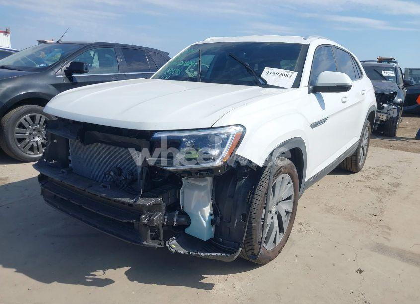 Photo 2 of 2024 Volkswagen Atlas CROSS SPORT 2.0T SE W/TECHNOLOGY (VIN 1V2WE2CA0RC245631)